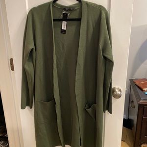 Beautiful green sweater long can be a coat or sweater for spring